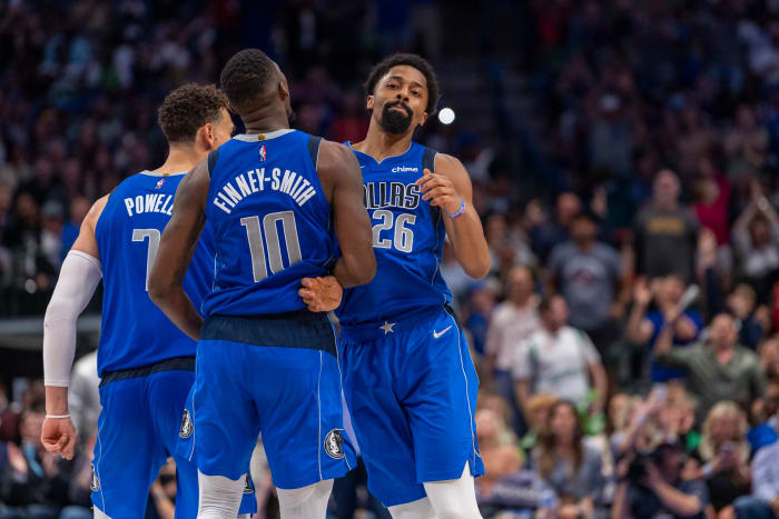 F83DA704-484F-4958-918E-4303E061B2AE